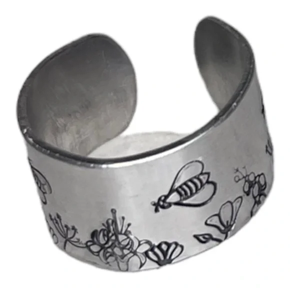Handmade 9 stamped bee & floral pattern silver‎ hypoallergenic wide cuff ring - Picture 7 of 7